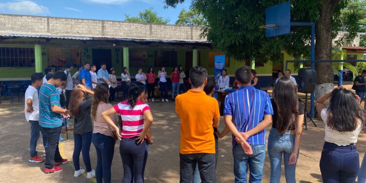 Jóvenes de Santa Rosa se capacitan. /Foto: MSPAS