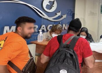 Localizan a 22 personas que transitaban de forma irregular en ruta al pacifico.