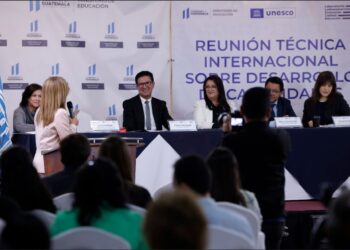 Mineduc informa sobre avances de las habilidades socioemocionales en la educación