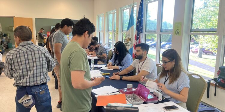 Minex desarrolló consulado móvil en Lansing, Nueva York, Estados Unidos