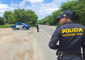 La PNC ejecutó capturas con órdenes judiciales y por delitos flagrantes. / Foto: PNC.