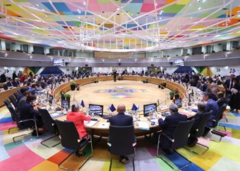 Parlamentarios piden a la UE y la Celac impulsar el comercio y los derechos humanos