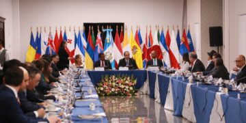 Reunión del canciller guatemalteco con el cuepro consular acreditado en el país.