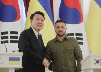 Zelensky agradece a presidente coreano su ayuda “para salvar vidas”