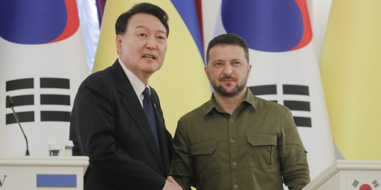 Zelensky agradece a presidente coreano su ayuda “para salvar vidas”