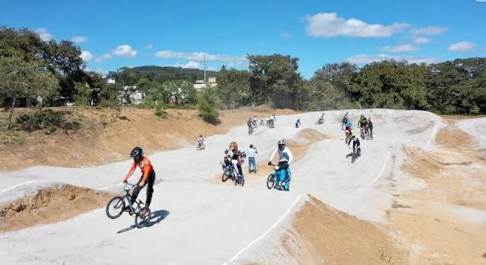 Pista BMX