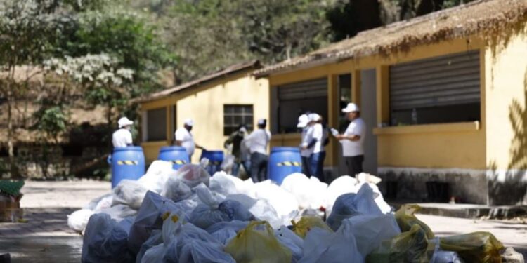 MARN recuerda separar los residuos y desechos sólidos de forma correcta
