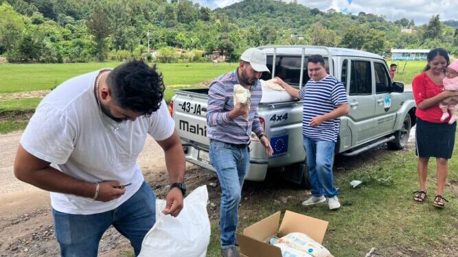 Entregan alimentos para la erradicación de la desnutrición. /Foto: SESAN