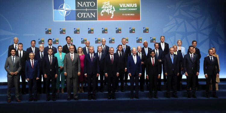 Califican de exitosa cumbre de la OTAN en Lituania