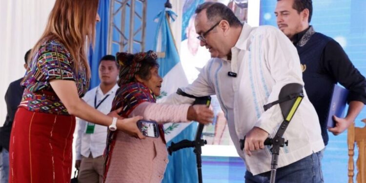 Presidente resalta el impacto de los programas de Gobierno