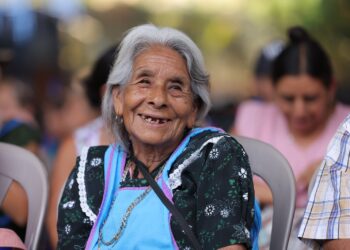 Se conmemora el día del abuelo. /Foto: Gilber García