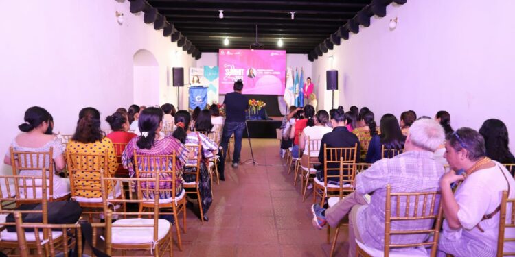 Summit 2023 fortalece papel de las mujeres en el entorno empresarial