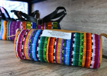 El programa Mi Pueblo, Mi Producto impulsa la creación de productos y comercio local. / Foto: Archivo.