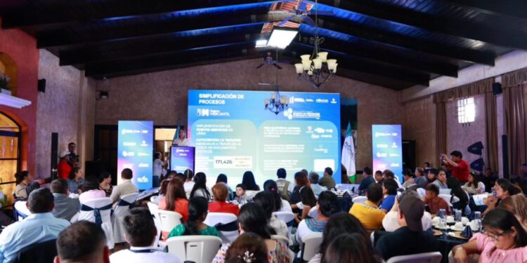 Presentan estrategia Despegue de la Economía Nacional, en Alta Verapaz
