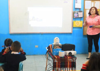 Plataforma digital permite la capacitación de maestros. /Foto: Archivo AGN