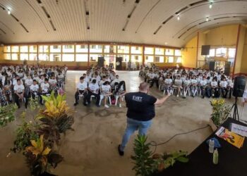 Estudiantes de Pajapita participan en actividades para prevenir la violencia
