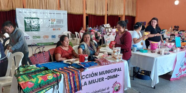 Desarrollan Festival Sololá Emprende