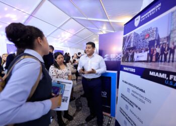Más de 5 mil personas participaron en la Segunda Expo Becas
