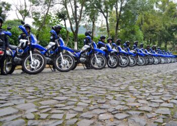 Fortalecen acciones de seguridad con la entrega de motocicletas en Sacatepéquez