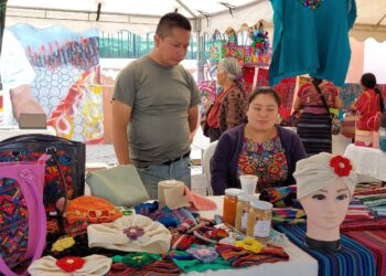 Se inicia Expo Feria Mi Pueblo Mi Producto en Sololá