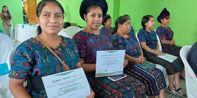 Clausuran proyecto de desarrollo turístico en Santa Catarina Palopó, Sololá