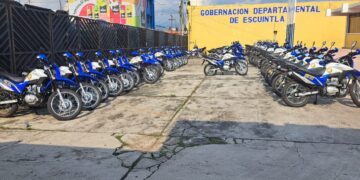 Fortalecen seguridad en Escuintla con entrega de motocicletas