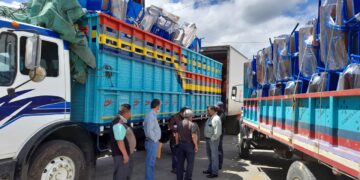 Se inicia distribución de más de 8 mil escritorios en San Marcos