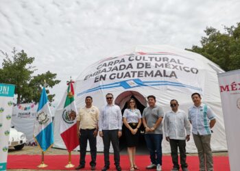 Carpa Cultural de la Embajada de México llega a Petén