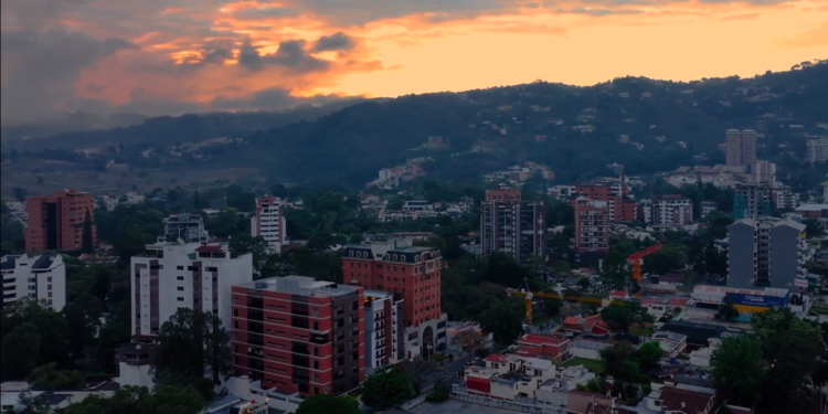 Destacan estrategias para el desarrollo del país.