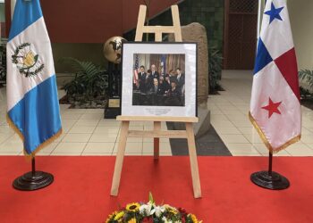 Guatemala y Panamá celebran sus 88 años de relaciones diplomáticas con exposición fotográfica