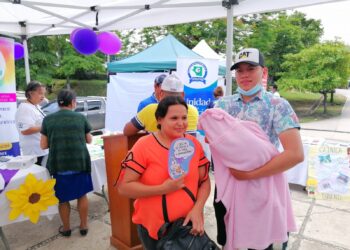 Pobladores de Petén se suman a la celebración del mes de la Salud Reproductiva. /Foto: MSPAS