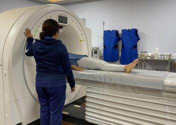 Continúan fortaleciendo atención en salud a los huehuetecos