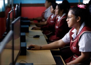 Mineduc beneficiará a más de 13 mil estudiantes con tecnología en el aula