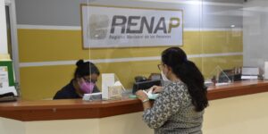 De acuerdo con el Renap, durante un día algunas de las agencias de esta entidad atienden hasta las 20:00 horas.