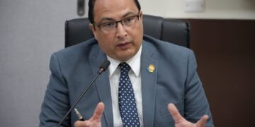 Autoridades buscan garantizar el voto en el extranjero para la segunda vuelta electoral del 20 de agosto. / Foto: Minex.