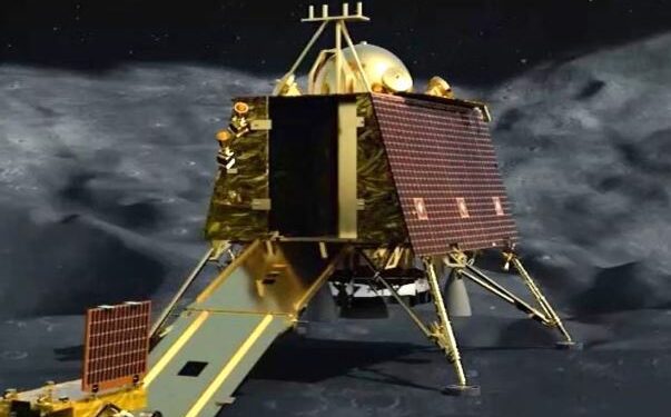 India publica las primeras imágenes de su misión espacial