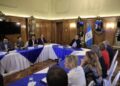 Presidente Alejandro Giammattei se reúne con observadores electorales de la UE.