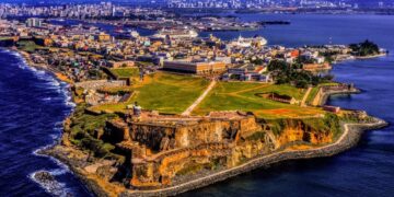 Puerto Rico propone desarrollar el árbol de Navidad solar más grande del mundo