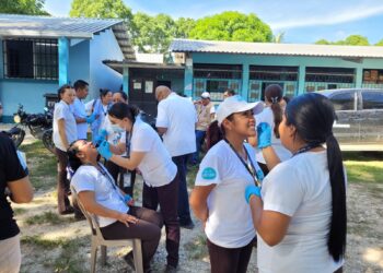 Salubristas se capacitan para la prevención de caries. /Foto: MSPAS