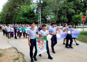 Promueven la lactancia materna y salud reproductiva en Petén