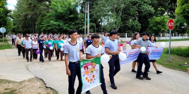 Promueven la lactancia materna y salud reproductiva en Petén