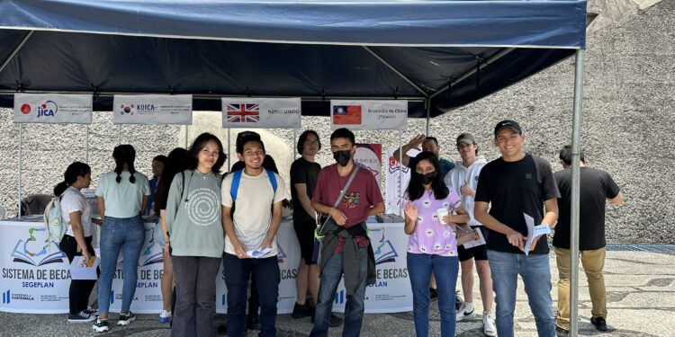 Segeplan ha otorgado más de 24 mil becas durante esta administración