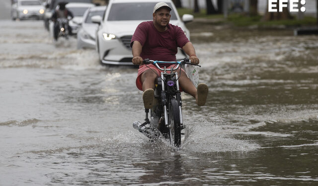 Tormenta tropical Franklin avanza en aguas del Atlántico. / Foto: EFE.