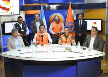 Autoridades declararon alerta roja institucional. /Foto: Carlos Jacinto