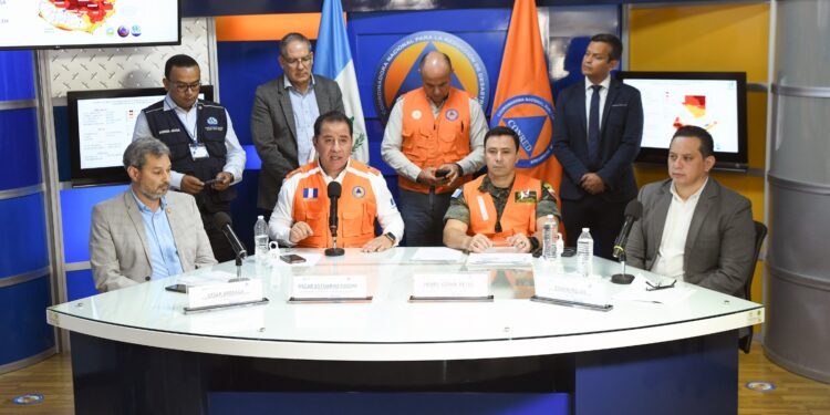 Autoridades declararon alerta roja institucional. /Foto: Carlos Jacinto