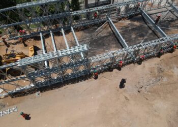 Ejército avanza 52 % en instalación de puente temporal en ruta al Pacífico