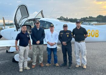 Unagob fortalece su movilidad con avioneta cirrus SR-22