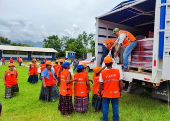 Más de 200 toneladas de ayuda humanitaria movilizadas. /Foto: Conred