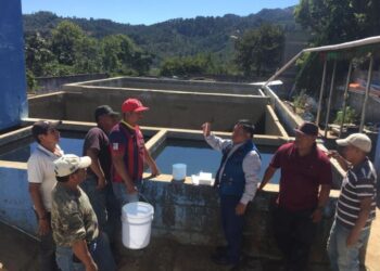 Evalúan calidad del agua para el consumo humano en Chimaltenango