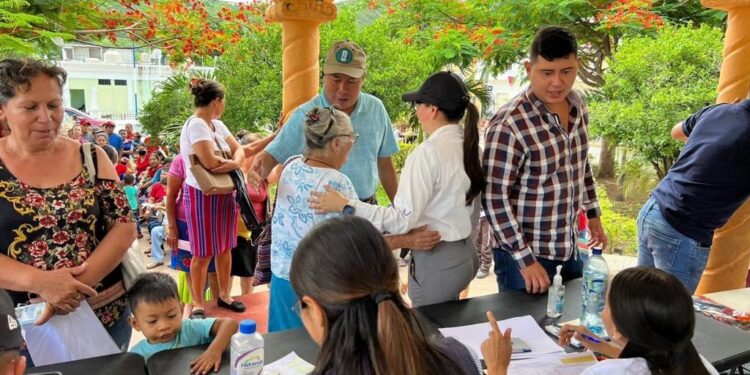 Entregan maíz y frijol certificados a 3 mil 500 agricultores chiquimultecos